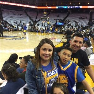 Meet your Posher, Alicia